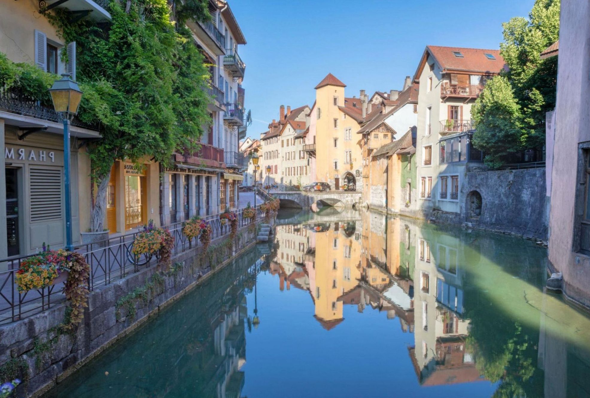 Vieille ville d'Annecy dans la lumière du matin